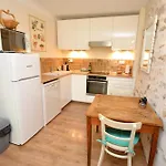Сasa de vacaciones Maison Le Petit Balcon Avec Garage Pour Vélo Beaucaire (Gard)