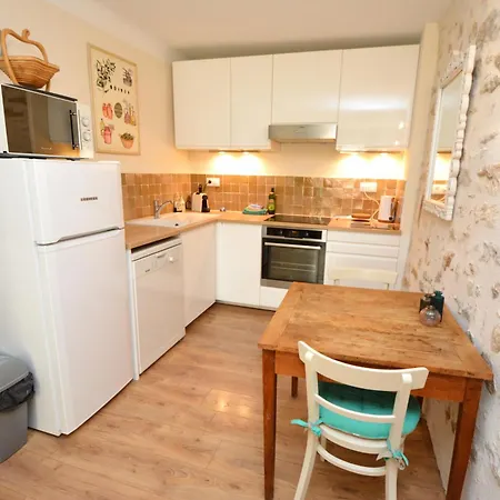 Holiday home Maison Le Petit Balcon Beaucaire Beaucaire (Gard)