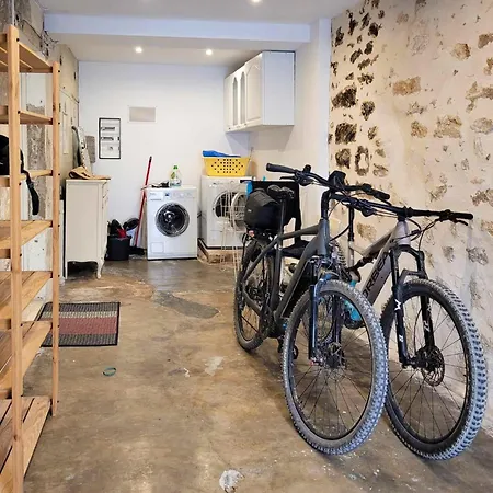 Maison Le Petit Balcon Avec Garage Pour Velo בית נופש